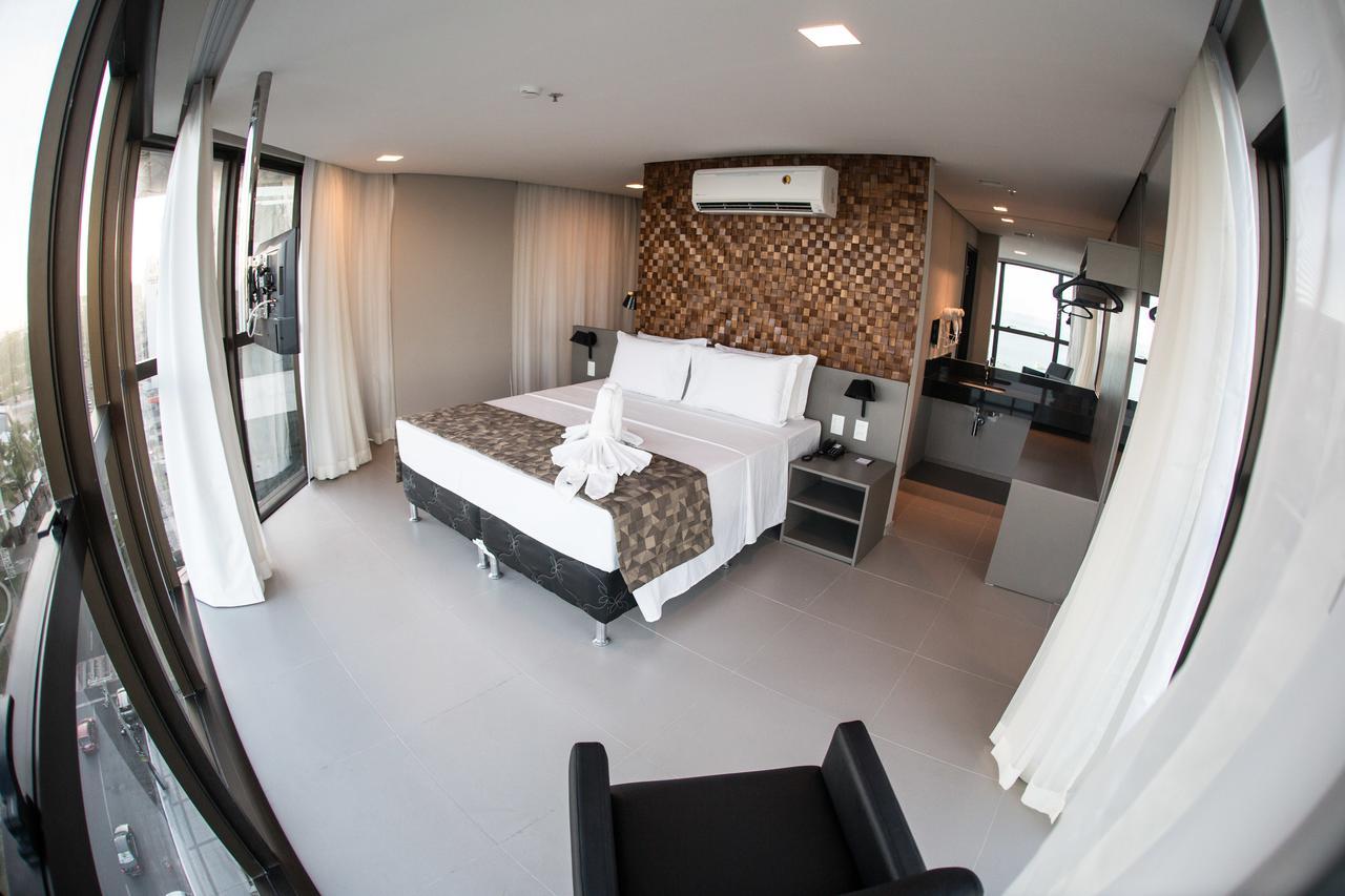 Hotel Acqua Suítes 4*