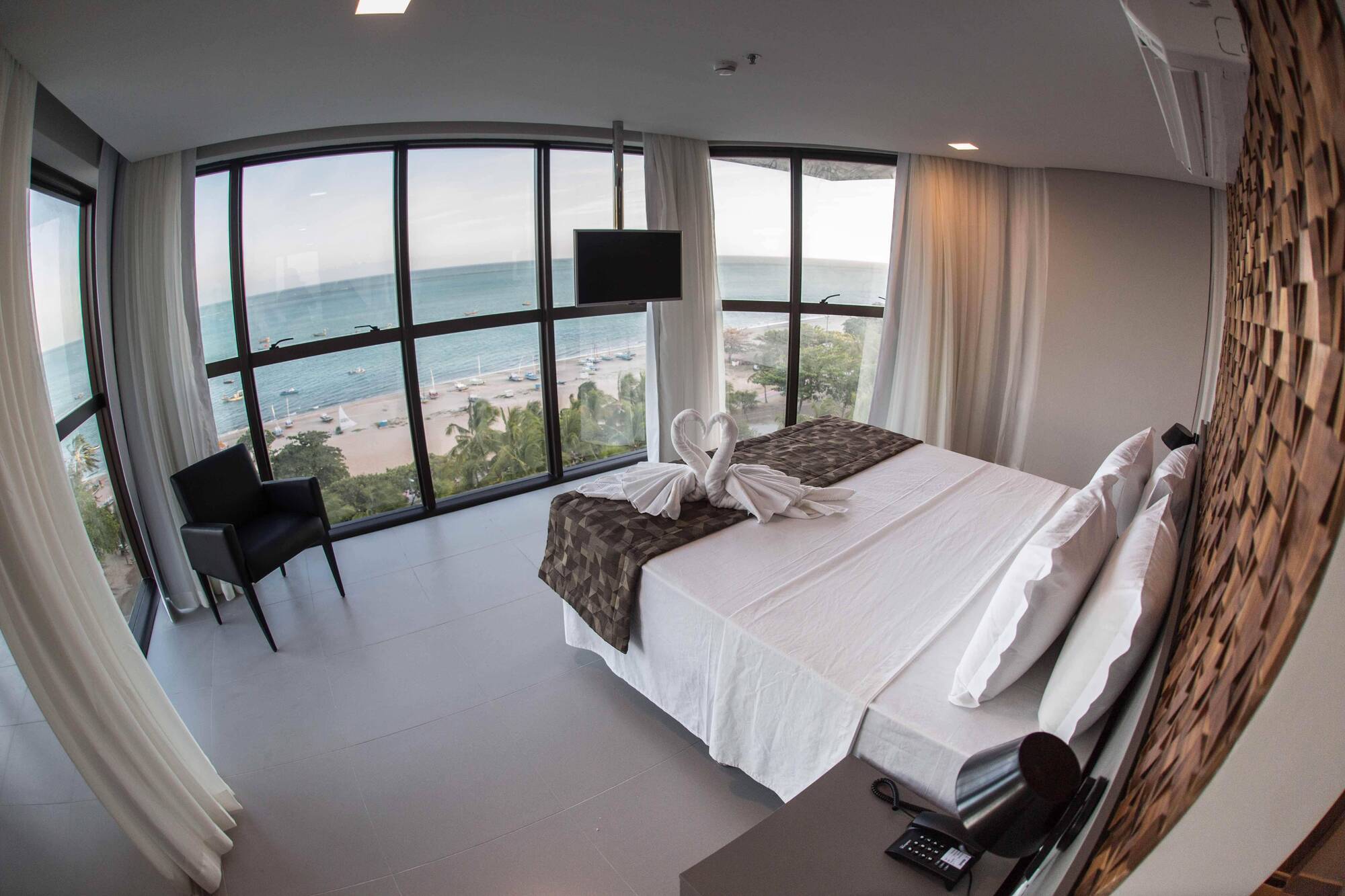 Hotel Acqua Suítes 4*